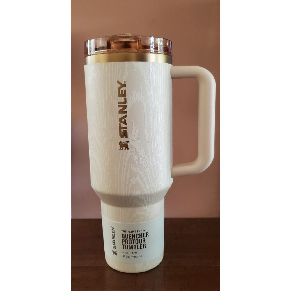 NEW Stanley 40 oz Flip Straw Quencher Tumbler LIMITED EDITION Birch Woodgrain